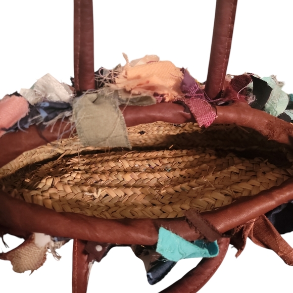 Eclectic Shag Bag - Picture 3 of 3